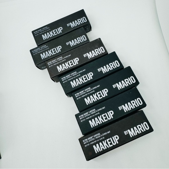 Poppy Moisture Glow Plumping Lip Color Bright Red Brand New in Box - Picture 8 of 9